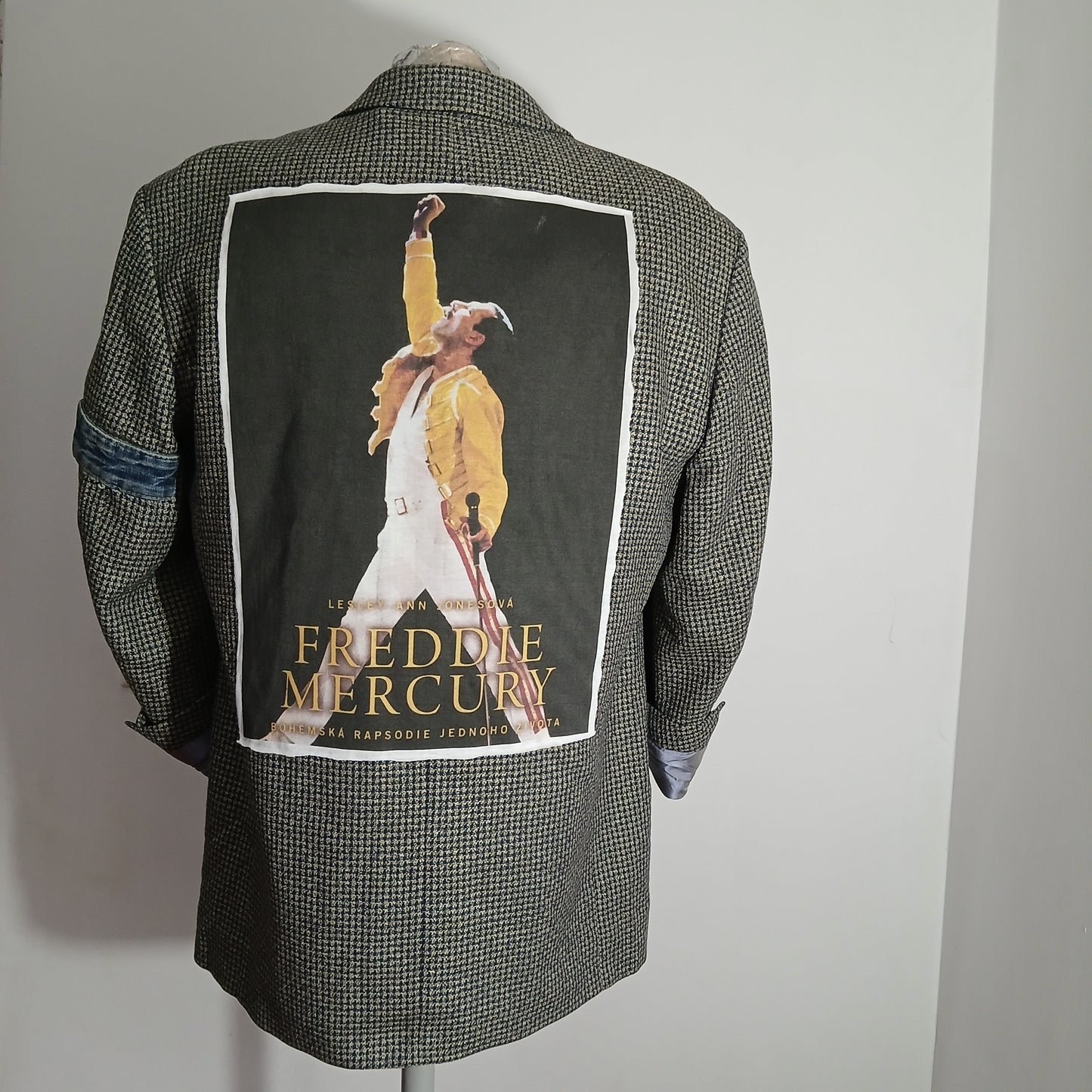 Oversized blazer with patch - Freddie Mercury iconic character tableau