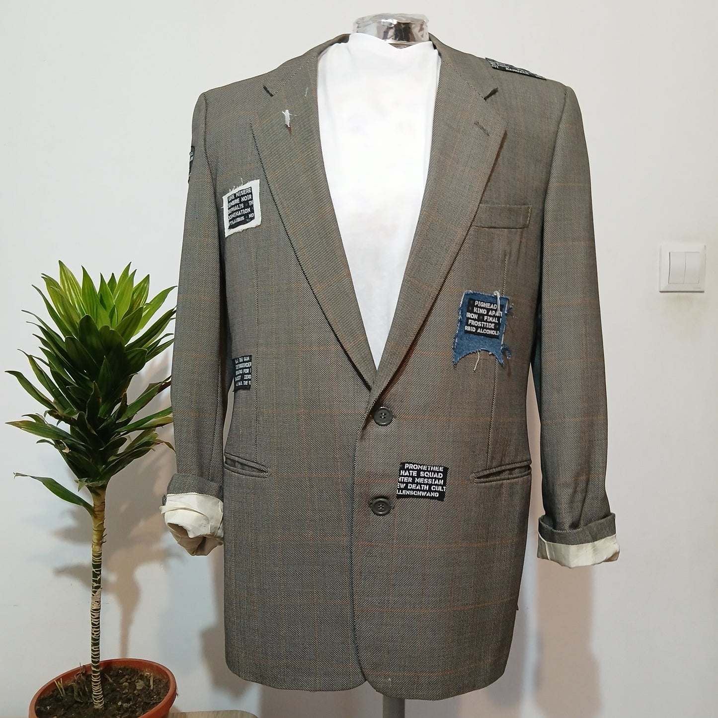 Luxury blazer with patches  - Summer breeze tableau theme