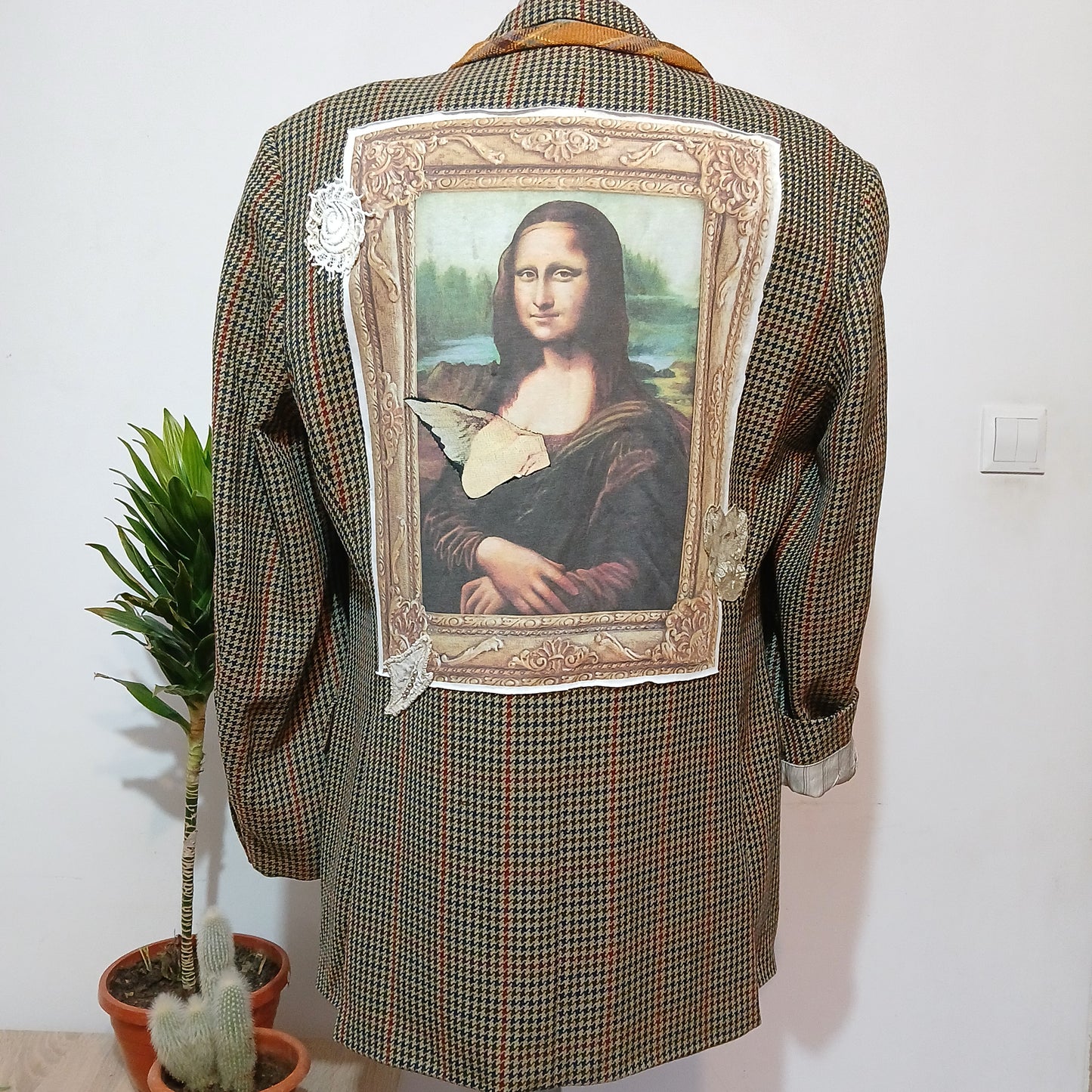 Vintage single breasted blazer  - Mona Lisa iconic tableau patch