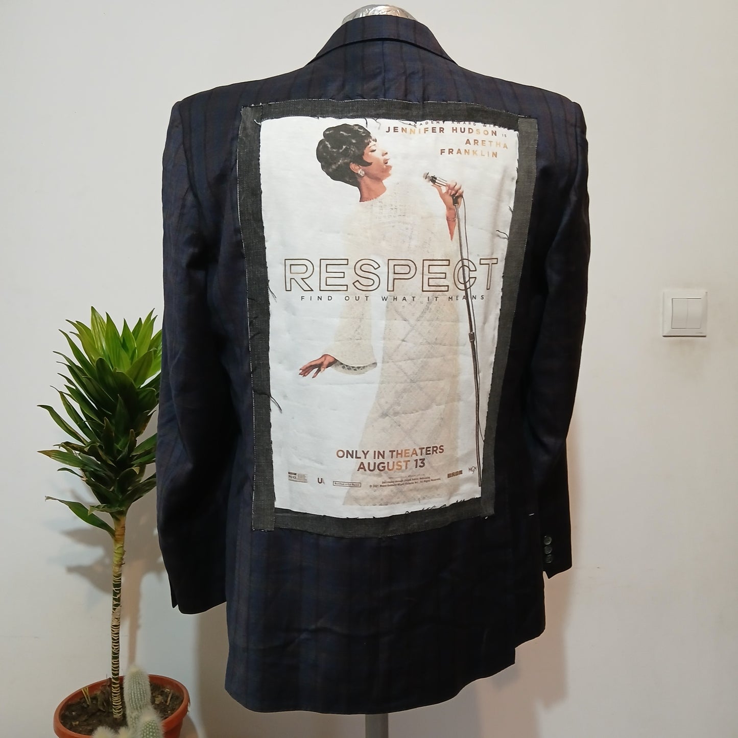 Reinvented blazer with patches - Aretha Franklin tableau theme