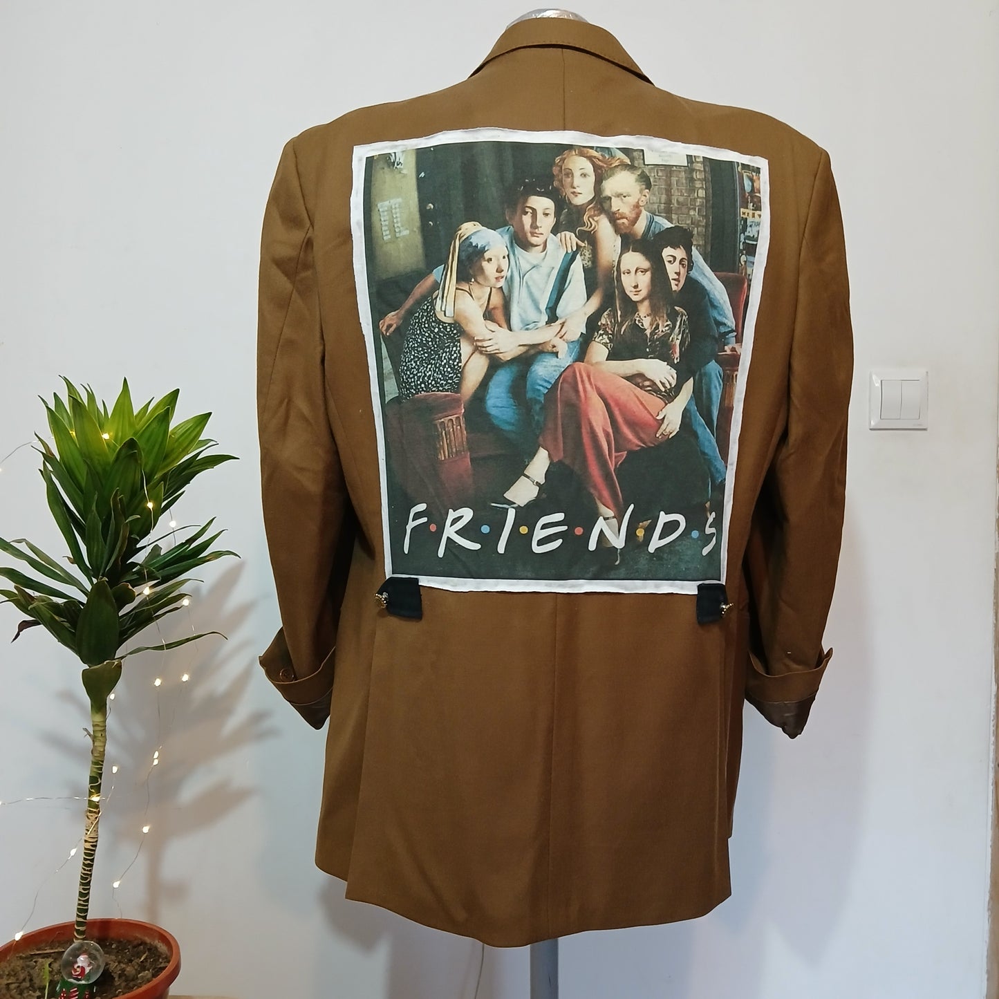 Double breasted oversize blazer  -  Friends reinterpreted  theme patch