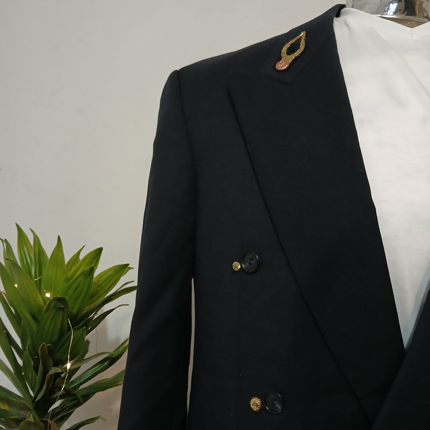 Oversize pre-owned blazer - Cleopatra theme patch