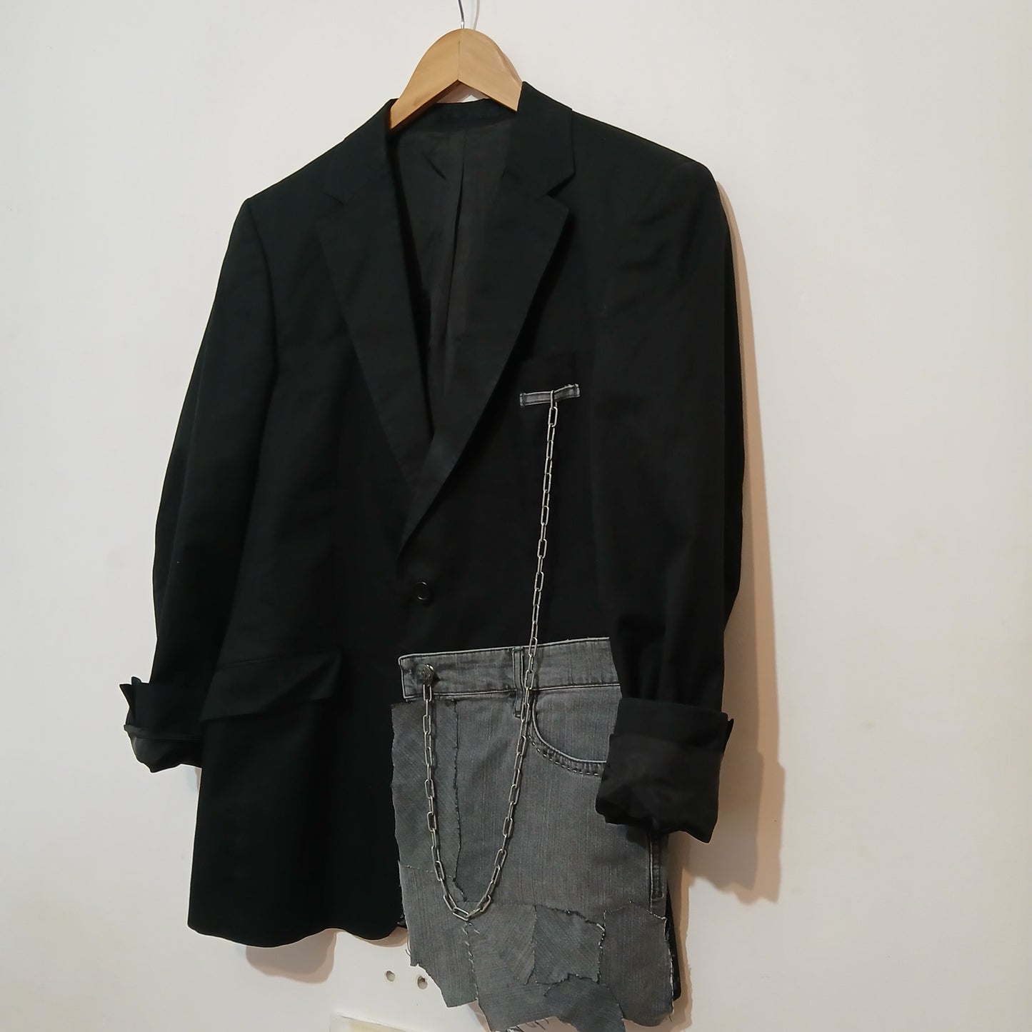 Black blazer oversized with denim patches and chain DJ theme