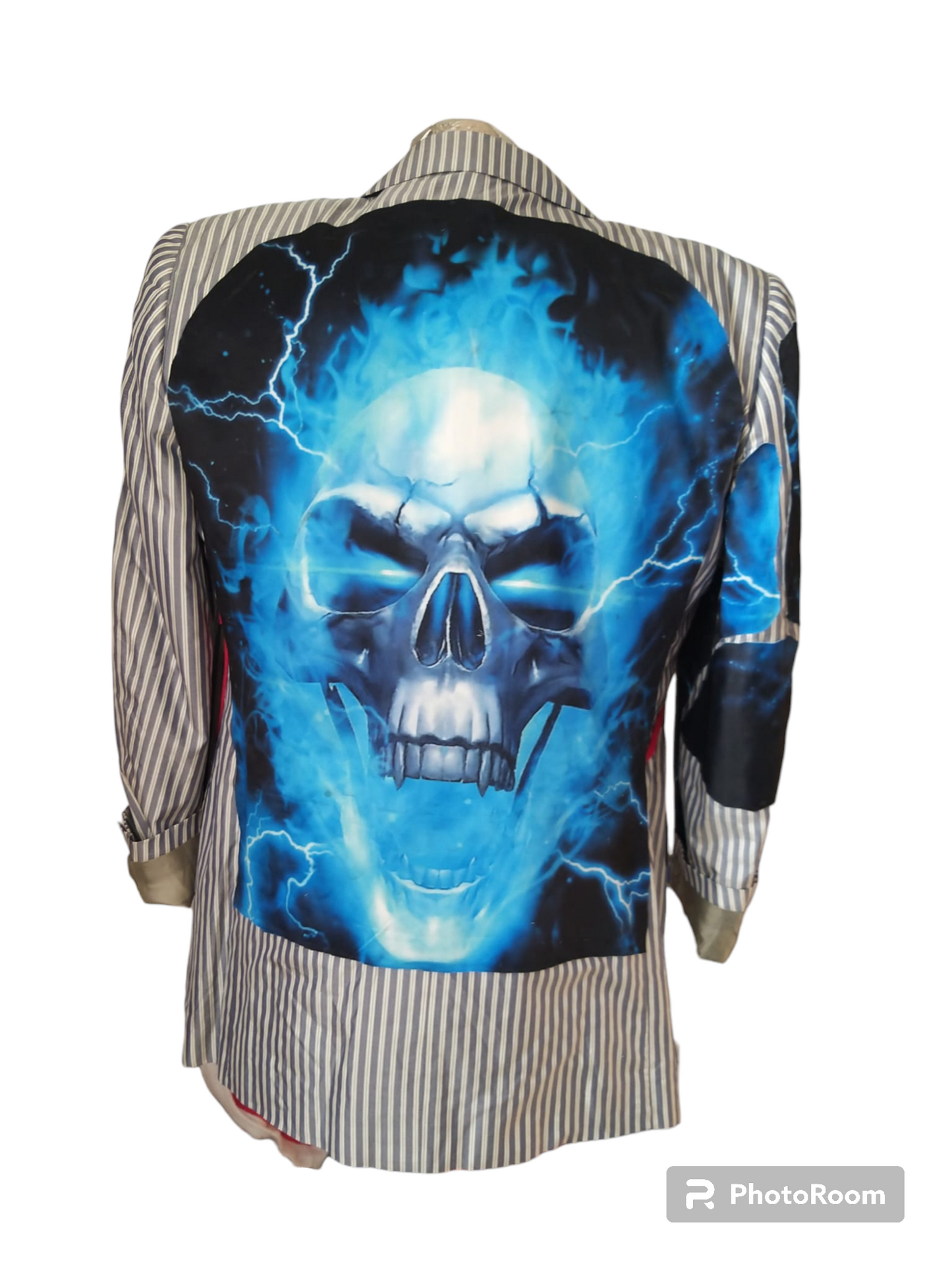 Vintage silk blazer with skull theme